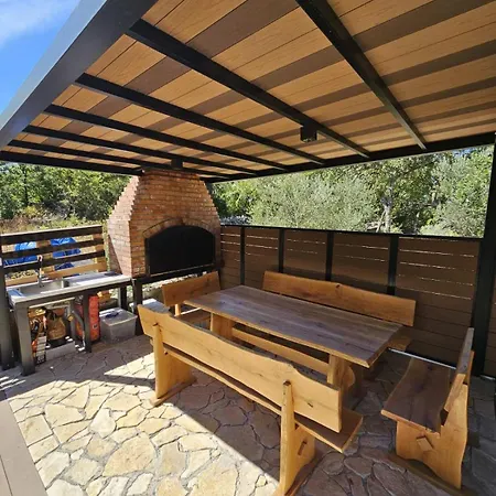 Initium Novum Apartmán Jadranovo